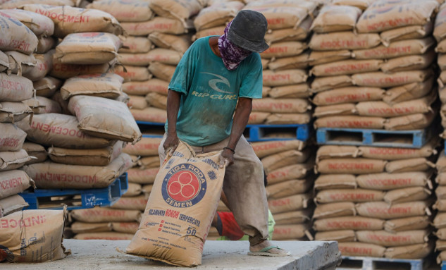 Alasan JP Morgan Revisi Turun Rating Emiten Semen Indocement (INTP)