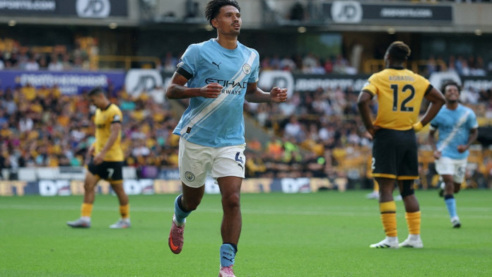 Debut di Liga Inggris, Gelandang Keturunan Indonesia Dapat Pujian Tinggi dari Pep Guardiola