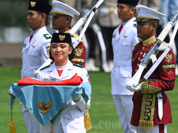Foto Cantiknya Bianca Alessia Christabella Lantang, Pembawa Bendera Merah Putih HUT ke-80 RI