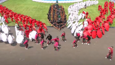 Istana Merdeka Digoyang Joget Pacu Jalur saat Peringatan HUT ke-80 RI