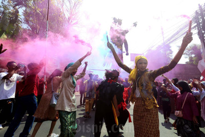 Kemeriahan Pawai Budaya Cihanjuang Carnival Day 2025 di Bandung