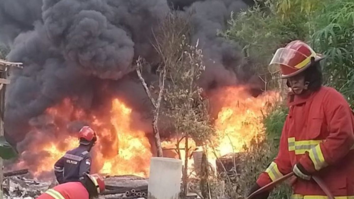 Sumur Minyak di Blora Terbakar: 3 Warga Tewas, Api Belum Padam
