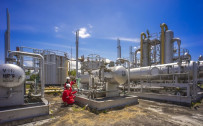 Oil and Gas Issuers Face Negative Market Sentiment