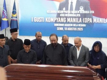 IGK Manila Meninggal, Surya Paloh Pimpin Upacara Penghormatan Terakhir