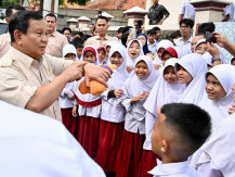 Prabowo’s 2026 Efficiency Drive to Finance Free Nutritious Meals (MBG) Program