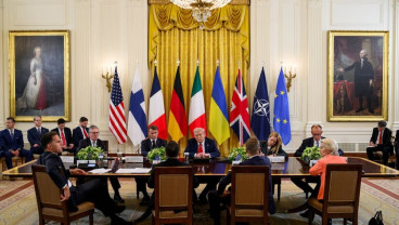 Upaya Akhiri Konflik, Trump Dorong Pertemuan Trilateral AS-Ukraina-Rusia
