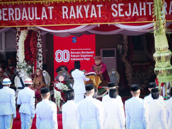 Gotong Royong Warnai Perayaan 80 Tahun Kemerdekaan RI di Surabaya