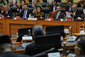 Raker Banggar DPR dengan Menkeu