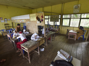 Sekolah Kekurangan Ruang Kelas di Jambi