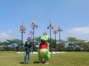 Warga Tuntang Antusias Ikut Agustusan di Saloka Theme Park