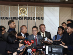 DPR Keluhkan Gaji Tidak Naik dan Hanya Dapat Tunjangan Beras Rp12 Juta per Bulan