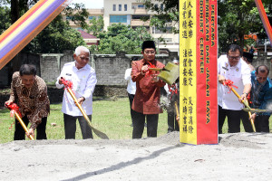 Menag Hadiri Peletakan Batu Pembangunan Jembatan Wihara