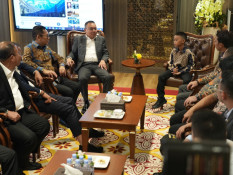 Pimpinan DPR Beri Bantuan Pendidikan untuk Raihan, Bocah Lampung yang Panjat Tiang Bendera saat HUT ke-80 RI