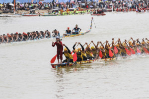 Wapres tinjau Festival Pacu Jalur Riau