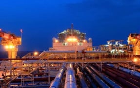 Prospek Emiten Afiliasi Happy Hapsoro (RATU) Usai Saham Mendekati Target Harga