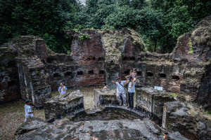 Saksi Bisu Kolonialisme Belanda yang Kini Jadi Destinasi Wisata Sejarah