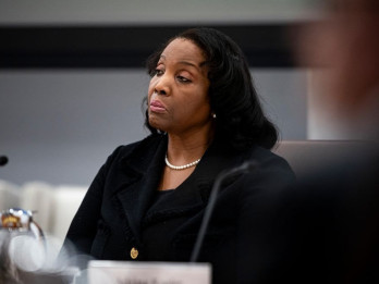 Departemen Kehakiman AS Desak Powell Copot Gubernur The Fed Lisa Cook