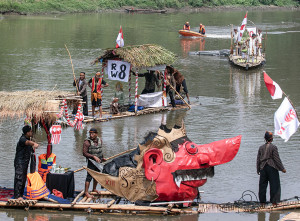 Festival Gethek Tebar Mina di Bengawan Solo, Warga Nostalgia Transportasi Sungai