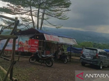 Ratusan PKL di Jalan Raya Bandung-Ciater Direlokasi ke Lahan PTPN