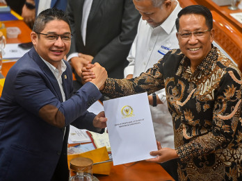 Raker Komisi VIII DPR Bahas RUU Penyelenggaraan Haji