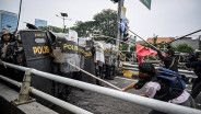 Demo DPR 25 Agustus Ricuh, Polisi Tembakkan Gas Air Mata ke Massa Anak STM