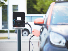 Pemerintah Belum Beri Sinyal, Insentif Impor Mobil Listrik Setop di 2026?