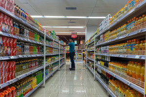 DPR dan Pemerintah Sepakat Terapkan Cukai Minuman Berpemanis Dalam APBN 2026