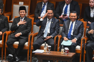 Rapat Paripurna DPR RI Sahkan Pembentukan Kementerian Haji dan Umrah serta Persetujuan Naturalisasi 9 Atlet