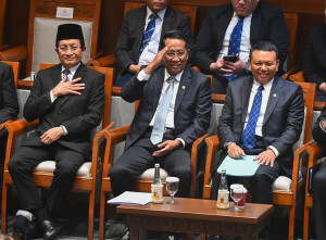 Rapat Paripurna DPR RI Sahkan Pembentukan Kementerian Haji dan Umrah serta Persetujuan Naturalisasi 9 Atlet