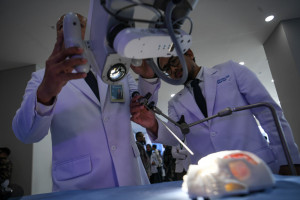Layanan Terpadu dan Institut Neurosains RSPON