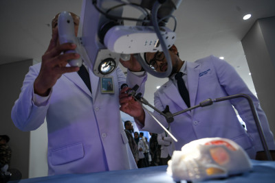 Layanan Terpadu dan Institut Neurosains RSPON