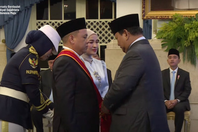 Prabowo Awards Bintang Mahaputera to Haji Isam for Economic Contribution