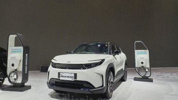 Astra (ASII) Ungkap Strategi Hadapi Serbuan Mobil Listrik China