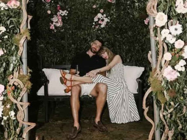 Perjalanan Cinta Taylor Swift dan Travis Kelce yang Kini Bertunangan