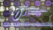 Warga RI Lebih Pilih Cicil Bayar Asuransi, Premi Tunggal Turun 9,6% per Semester I/2025