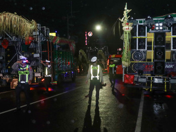 Polisi Menahan Pawai Sound Horeg