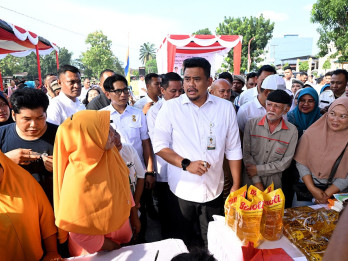 Turunkan Harga, Bobby Gelar Pasar Murah di 33 Daerah Sumut