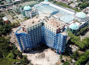 Bangunan Hotel 12 Lantai Dibongkar, Proyek Mal Baru Siap Digarap