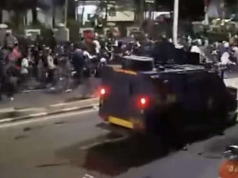 YLBHI Kecam Brutalitas Aparat Polri saat Kawal Demo