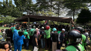 Pasukan TNI Denzipur Datang ke Pemakaman Affan Kurniawan di TPU Karet Bivak