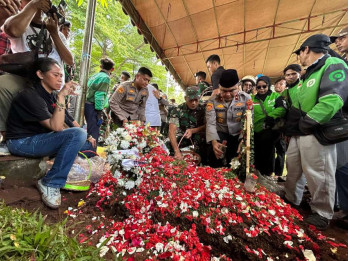 Kapolda Metro Jaya Nyaris Diamuk Driver Ojol saat Pemakaman Affan Kurniawan