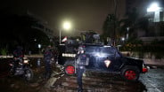Demo Sore Ini, Hujan Deras Urai Massa Aksi di Depan Mapolda