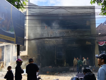 Cek Kerusakan Aksi Demo Ojol, Dedi Mulyadi Siapkan Ganti Rugi Pihak Terdampak