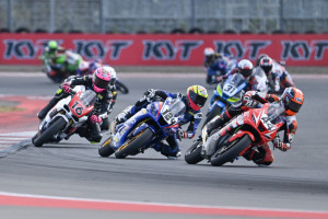Sesi kualifikasi AP250 ARRC Mandalika 2025