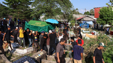 Pemakaman Korban Kericuhan DPRD Kota Makassar