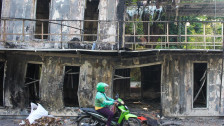Gedung Negara Grahadi Surabaya Terbakar, Terdengar Ledakan Petasan Sebelum Api Berkobar
