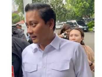 Sri Mulyani Dikabarkan Mundur dari Menkeu, Airlangga hingga Tommy Djiwandono Bungkam