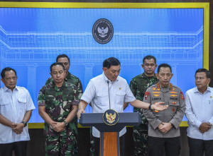Presiden Prabowo Perintahkan TNI-Polri Jaga Keamanan dan Tindak Tegas Perusuh