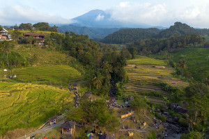 Pasar Bumi Pakuwon Majalengka Padukan Budaya, Kuliner, dan Wisata Alam