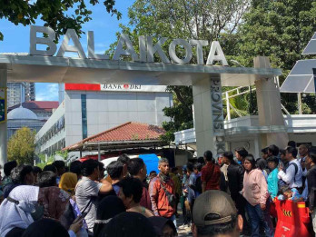 Penyerapan Tenaga Kerja Loyo, Investasi Gagal Kurangi Pengangguran?